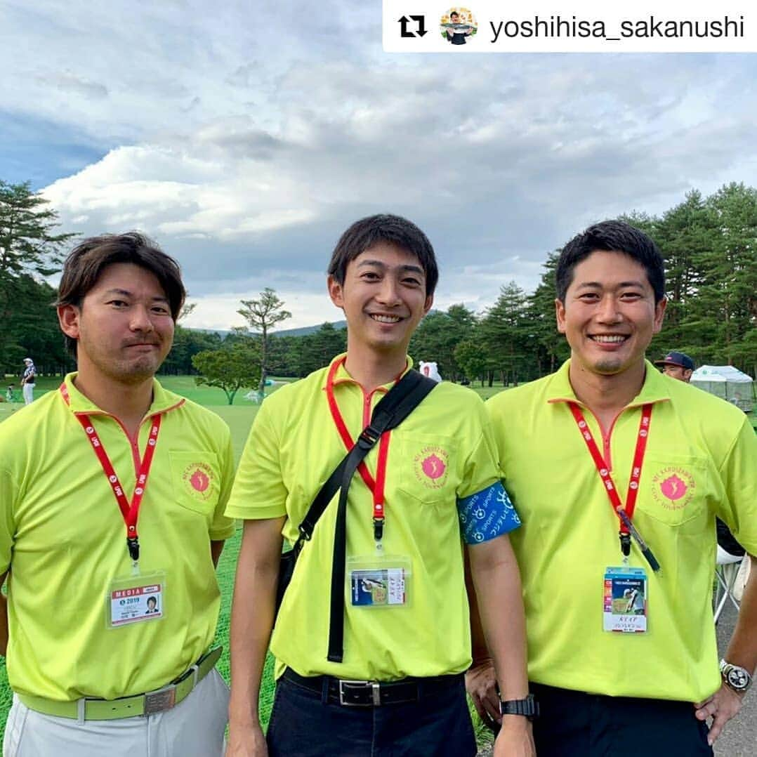 岡山放送さんのインスタグラム写真 - (岡山放送Instagram)「#Repost @yoshihisa_sakanushi (@get_repost) ・・・ 今日から始まった「NEC軽井沢72ゴルフトーナメント」  竹下さん、谷岡さん、上中と土日もお伝えします⛳️ それにしても、ギャラリーの多さにびっくり！皆さん熱中症に気をつけてくださいね！  更に！！めざましどようびの取材で木下さんも！  明日はめざましどようびからゴルフ中継を経て、スパークまでフジテレビでお楽しみください！  #ゴルフ #NEC軽井沢72ゴルフトーナメント #竹下陽平 #谷岡慎一 #木下康太郎 #上中勇樹 #めざましどようびで中継やるよ」8月16日 19時33分 - ohk_official