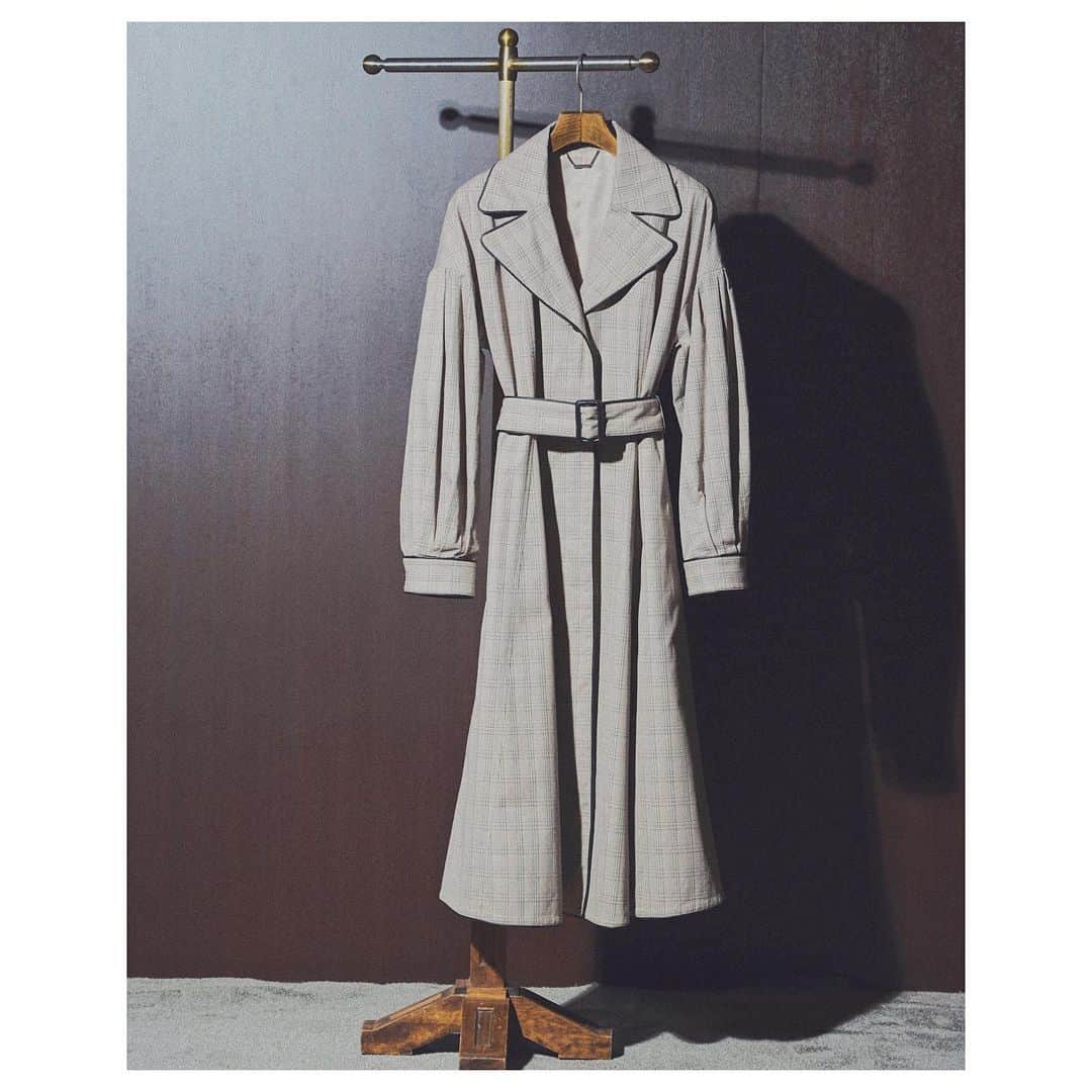 Lily Brownさんのインスタグラム写真 - (Lily BrownInstagram)「- dress coat - ﻿ ﻿ ﻿#lilybrown #リリーブラウン﻿ #autumn #autumncollection ﻿ #vintage #vintagefuture #店頭入荷中」8月16日 19時49分 - lily_brown_official