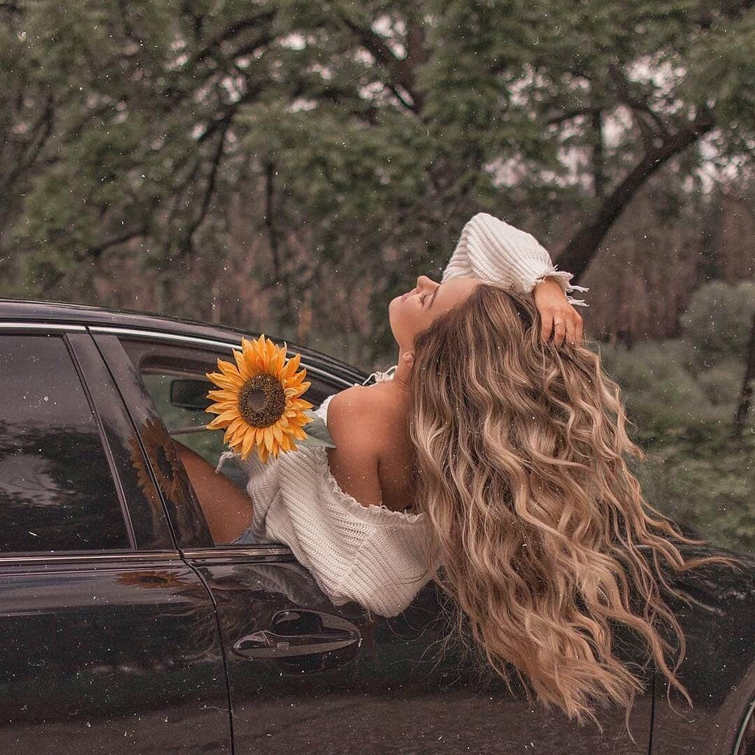 SHEINさんのインスタグラム写真 - (SHEINInstagram)「Hair goals  @okevaaa 🌻 Shop 'Frayed Trim Drop Shoulder Jumper' link in bio. ID:549776 #SHEIN #SHEINgals #SHEINstyle #SHEINfw2019 #jumper #shoulder #trim」8月16日 19時52分 - sheinofficial