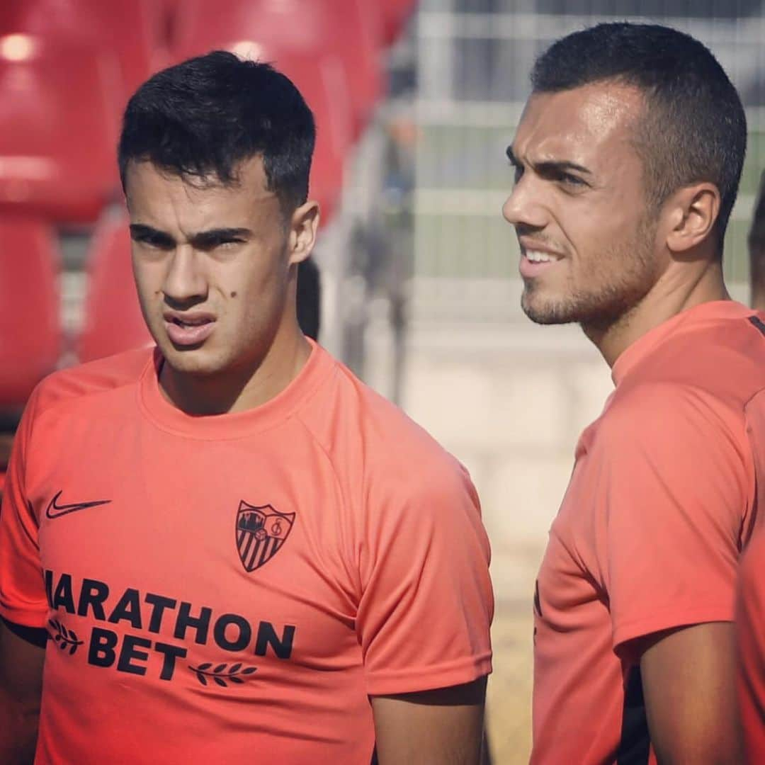 セビージャFCさんのインスタグラム写真 - (セビージャFCInstagram)「¡Centrados en el arranque liguero! 💪🏼⚽️⏳ #focused  #vamosmisevilla #laliga #reguilon #jordan #wearesevilla #training」8月16日 19時53分 - sevillafc