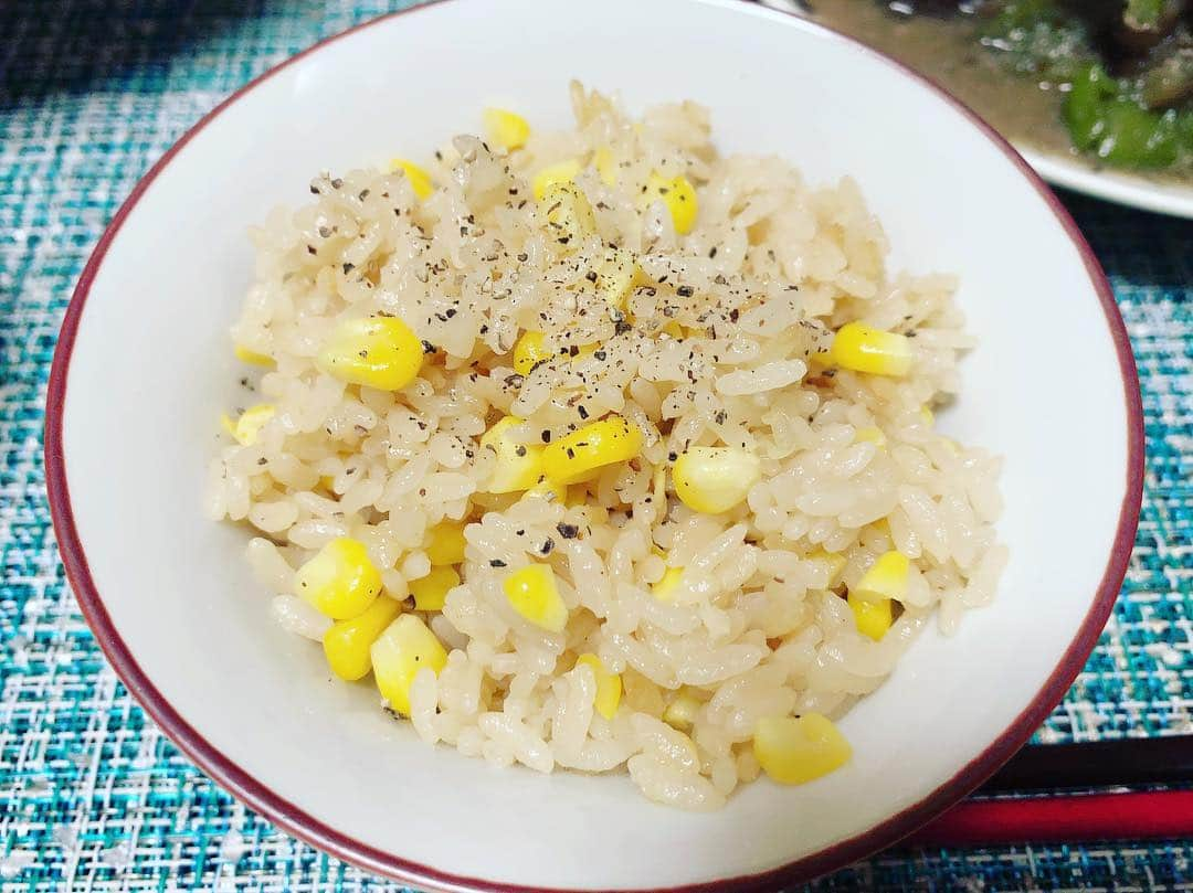 湊あかねさんのインスタグラム写真 - (湊あかねInstagram)「とうもろこしの炊き込みご飯してみた🌽  美味しいすぎ。  #とうもろこしご飯」8月16日 20時05分 - akanesakae