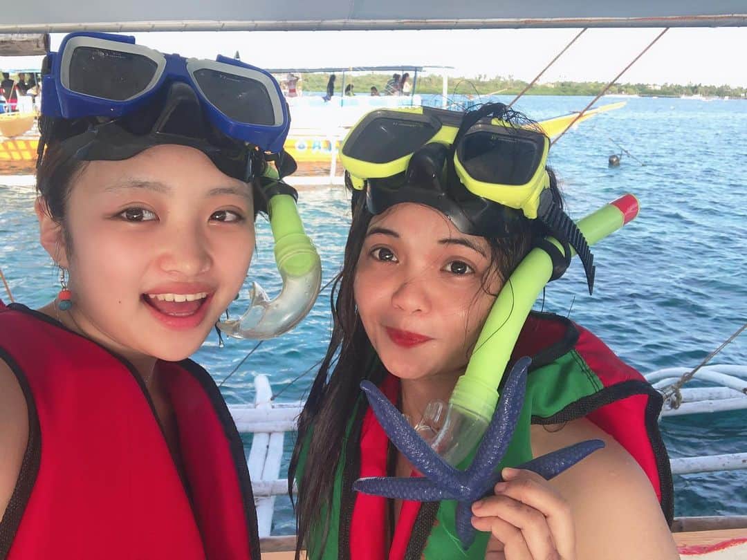石井美音奈のインスタグラム：「Philippines friends 🇵🇭 #philippines #cebu#留学 #留学生活 #フィリピン フィリピン人のお友達」