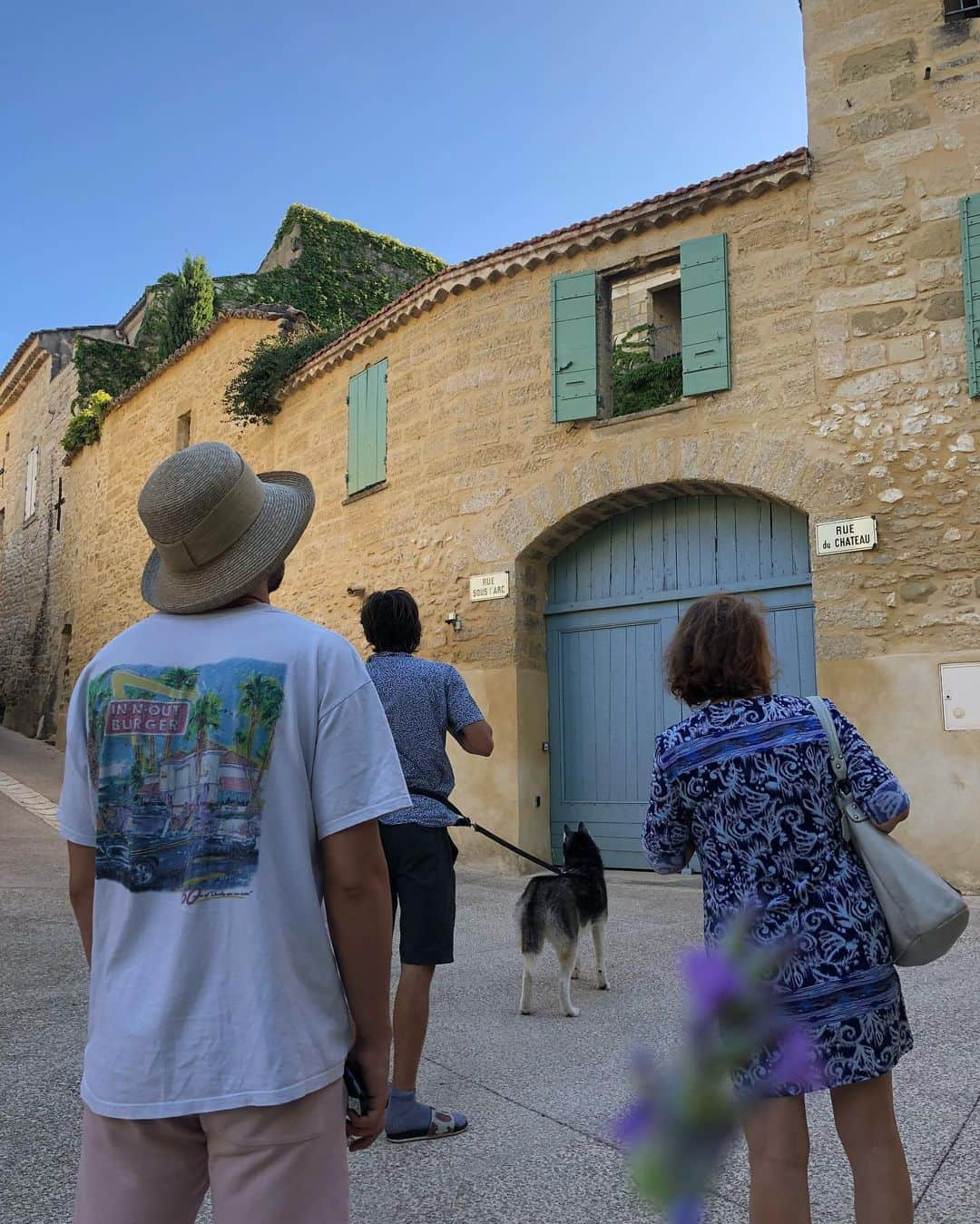 キャロライン・シノさんのインスタグラム写真 - (キャロライン・シノInstagram)「La Dolce Vita🎼🎼🎼 Visiting Gordes, Saint-Siffret, Uzès, Abbaye de Sénanques but nothing beats Villeneuve-lès-Avignon❤️ . . . . . . . . . . . . . . . . . . . #villeneuvelesavignon #saintsiffret #gordes #luberon #luberoncoeurdeprovence #luberonprovence #uzes #tourisme #tourist」8月16日 20時38分 - carosinno