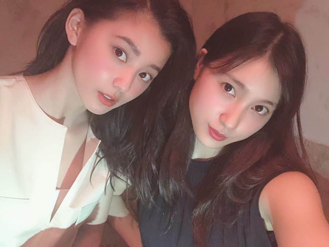 朝比奈彩さんのインスタグラム写真 - (朝比奈彩Instagram)「. . 「チアダン」から一年くらいが 経とうとしてます。 皆んな「チアダン」の時の写真をUPしたり してるので、私もUPしようかな。 . チアダンで出会った子と 今でもプライベートで仲良くさせてもらっています。＾＾ 誕生日に皆んなが集まったり、 正直こんなに深い付き合いができると 思ってなかったです。 . この写真は最近太鳳ちゃんと焼肉へ 行ってきました！＾＾ 本当に素敵なメンバーと出会えて 幸せだし私にとっての財産です。 . これからもよろしくね。 . . #ootd #outfit #fashion #make #makeup #natural #model #チアダン #tbs」8月16日 20時40分 - asahina_aya