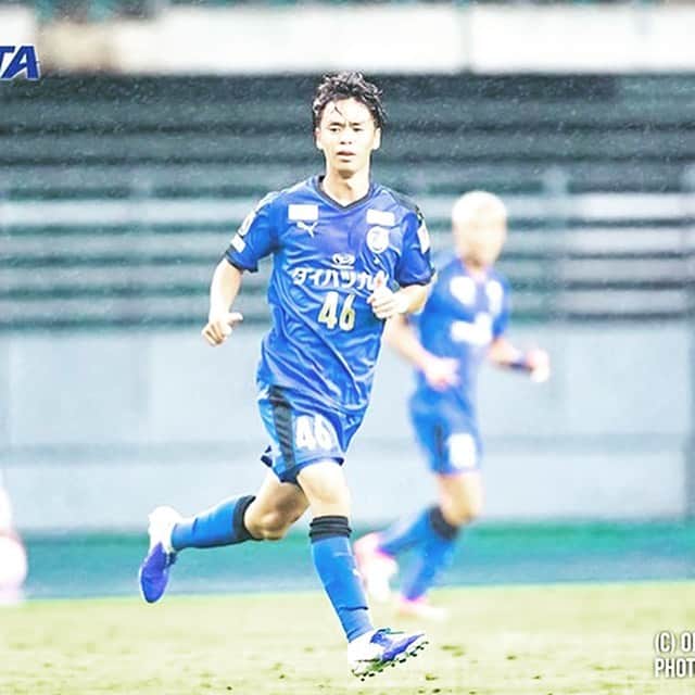 のインスタグラム：「台風の中120分間熱い応援ありがとうございました‼️ どんな試合であれゴールは気持ち良かった。 #大分トリニータ #伊藤涼太郎 #継続は力なり」