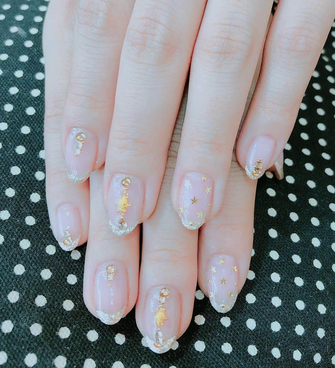 本田麻里絵さんのインスタグラム写真 - (本田麻里絵Instagram)「最近のネイル集💕 ご参考にどうぞﾟ.+.(♥´ω`♥)ﾟ+.*.。 #nail #naildesign #nailart #gelnails #ネイル #ネイルデザイン #シンプルネイル #モダンネイル #クールネイル #ニュアンスネイル #先端アート #モロッカンネイル #大理石ネイル #ラメグラデ #バンコクネイル」8月16日 21時26分 - mariennu.bkk