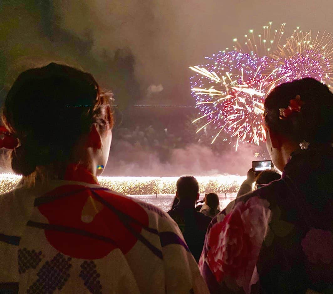 今井胡桃さんのインスタグラム写真 - (今井胡桃Instagram)「諏訪湖の花火大会🎇 浴衣着れて嬉しかった👘💜 #浴衣 #花火 #諏訪湖」8月16日 21時32分 - kurumi924