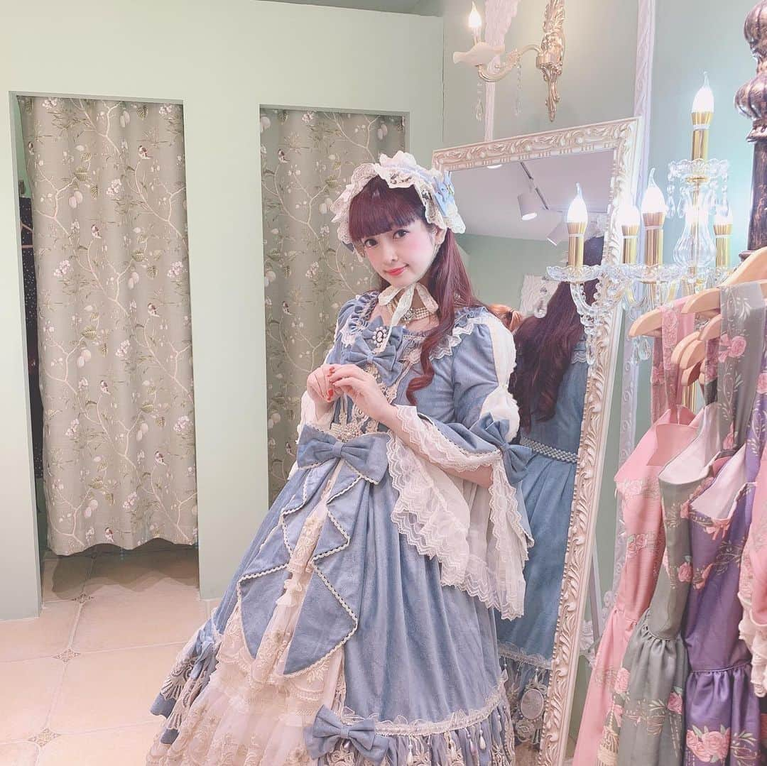 青木美沙子さんのインスタグラム写真 - (青木美沙子Instagram)「撮影などで1泊2日で上海に来ています！！クラシカル好き💓」8月16日 21時44分 - misakoaoki