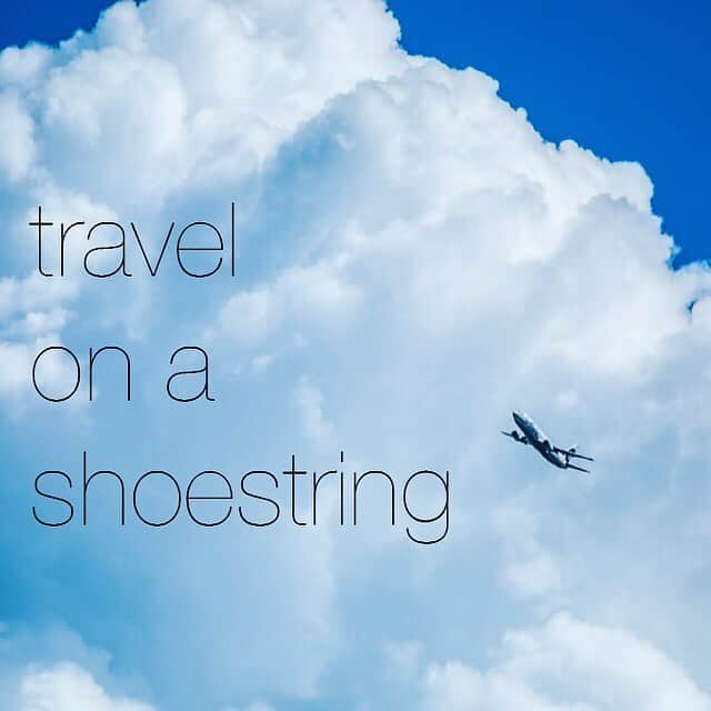 アメリカ大使館さんのインスタグラム写真 - (アメリカ大使館Instagram)「夏休みで旅行する人も多いと思います✈️🧳 今日は旅行に関するイディオムを紹介します‼️ “I learned how to travel on a shoestring when I studied abroad.” 「私は留学中いかに安く旅行するかを学んだよ。」 そうなんです、”travel on a shoestring” とは、「出来るだけ安く旅行をすること」を意味します。 学生だって、大人だって安くて楽しい旅行したいですよね！ . <お知らせ📢> 9月7日(土) 御茶ノ水ソラシティ カンファレンスセンターで、#アメリカ大使館 主催の『アメリカ留学EXPO 2019』が開催されます！ 留学やアメリカに興味のある方は是非↓↓ https://americaexpo.jp . #usa #america #studyabroad #travel #vacation #idioms #phrases #airplane #shoestring #summer #アメリカ #留学 #英語 #イディオム #旅行の計画 #飛行機 #海外旅行 #国内旅行 #夏休み #家族旅行 #americaexpo #格安 #バックパッカー #backpackers #アメリカ留学expo」8月16日 21時47分 - usembassytokyo