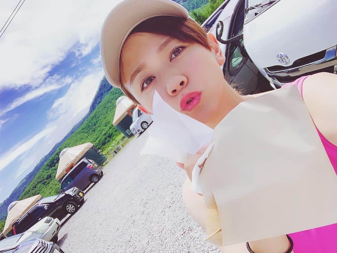 虎南有香のインスタグラム：「楽しいお盆を過ごしています🙋‍♀️❤️ 毎日クタクタで爆睡！！」