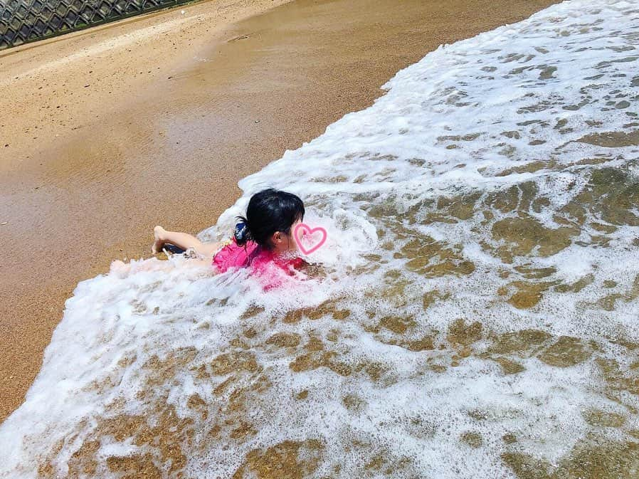 三倉佳奈さんのインスタグラム写真 - (三倉佳奈Instagram)「東京に帰ってきました☺︎ 夏らしいことたくさんできて楽しかった🌈  #海#BBQ #水やり当番 #お盆帰省#関西 #娘4歳#息子3歳」8月16日 21時54分 - kana_mikura0223