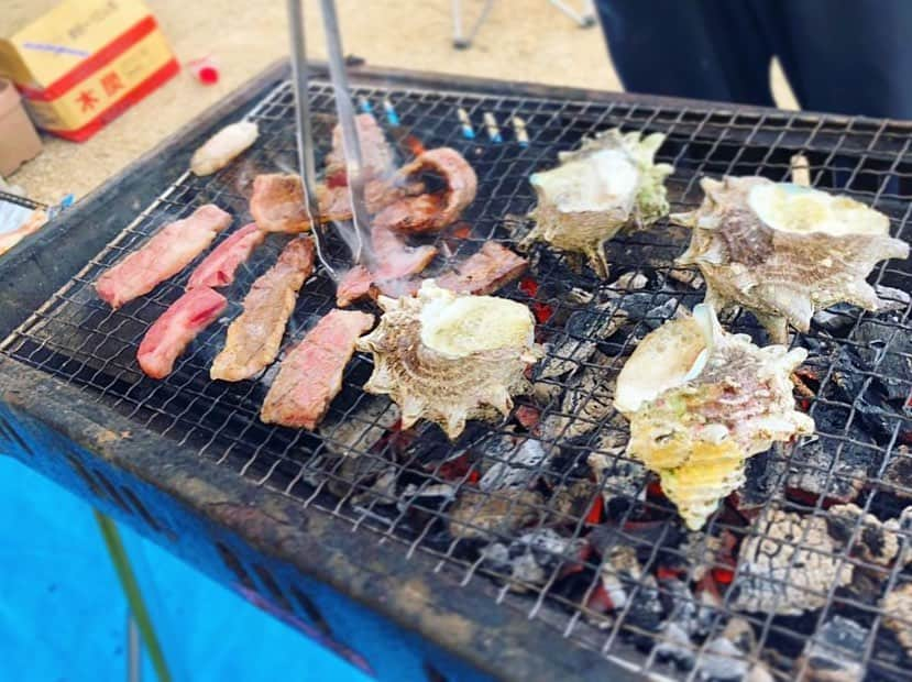 三倉佳奈さんのインスタグラム写真 - (三倉佳奈Instagram)「東京に帰ってきました☺︎ 夏らしいことたくさんできて楽しかった🌈  #海#BBQ #水やり当番 #お盆帰省#関西 #娘4歳#息子3歳」8月16日 21時54分 - kana_mikura0223