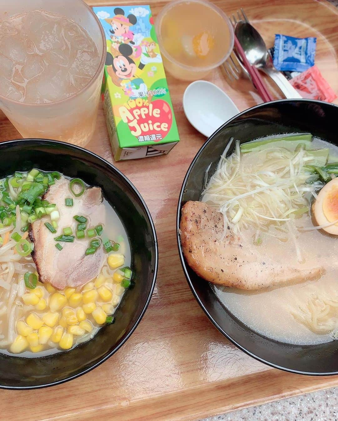 川崎希さんのインスタグラム写真 - (川崎希Instagram)「ディズニーランドでKIDSの用ラーメンを食べるおちびーぬ🍜💓💓💓 チャイナボイジャー美味しい〜🌟🌟🌟 #ディズニーランド #チャイナボイジャー #ラーメン」8月16日 21時56分 - kawasakinozomi