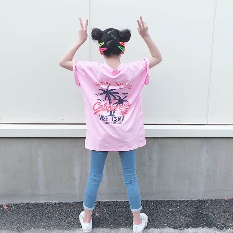 ゆず（ゆずこあ）さんのインスタグラム写真 - (ゆず（ゆずこあ）Instagram)「(♡´▽`♡) また @shantihearts さんの Tシャツ😘💖 * ヘアピンも可愛すぎ🥰❤️ * Tシャツはきじがうすくて 暑い日にはピッタリ✨✨ * 柄も可愛いから着やすい☺️💖 * #Tシャツ#ヘアピン #ピンク#桃色 #かわいい #ゆず#yuzu」8月16日 21時58分 - yuzu_610