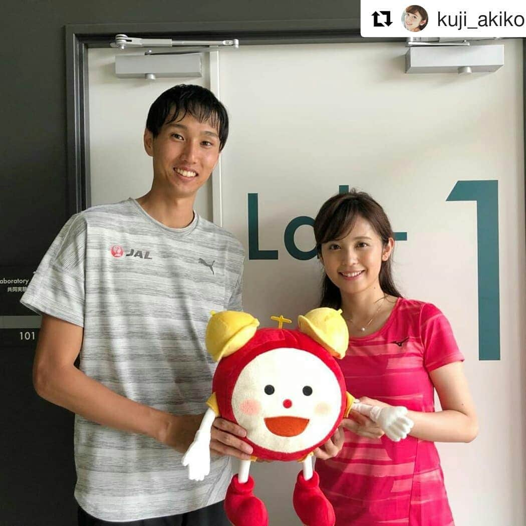 岡山放送さんのインスタグラム写真 - (岡山放送Instagram)「#Repost @kuji_akiko (@get_repost) ・・・ * 男子走り高跳び 世界ランキング1位 #戸邉直人 選手🏃‍♂️ 選手としてだけでなく 走り高跳びの研究者としての一面も 筑波大学に行って取材してきました。 * そして私も走り高跳びに挑戦🏃‍♀️！ 果たしてわたしは飛べたのか...？？ 明日の #めざましどようび で⏰ * #陸上 #走り高跳び」8月16日 22時08分 - ohk_official