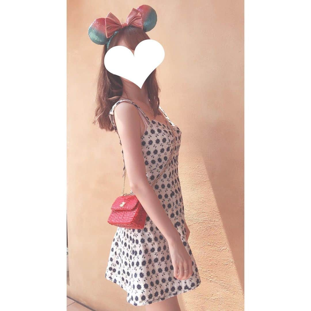 おまみさんのインスタグラム写真 - (おまみInstagram)「＊﻿ ＊﻿ Disney coordinate 。♡﻿ ﻿ onepice:snidel﻿ bag:gucci﻿ ﻿ ﻿ このワンピ夏って感じでめっちゃ好き 。♡﻿ ﻿ このマーメイドカラーなミニーちゃんカチューシャも夏っぽくて大好き 。♡﻿ ﻿ ﻿ #coordinate #code #outfit #ootd #wear #fashion #disneysea #disney #disneycode #snidel #onepice #gucci #guccibag #コーディネート #コーデ #コーデ記録 #ファッション #ファッションコーデ #おまみ服 #ワンピース #ワンピースコーデ #グッチ #グッチバッグ #スナイデル #夏コーデ #ディズニー #ディズニーシー #ディズニーコーデ #ミニーコーデ #ミニーカチューシャ」8月16日 22時09分 - 0mm157