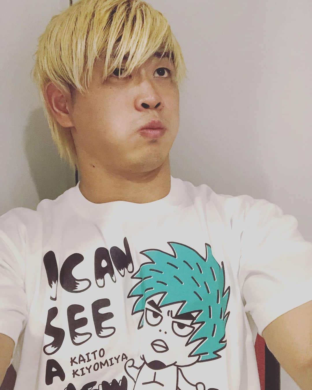 のインスタグラム：「明後日から発売開始!! ブサカワTシャツ💯 #noah_ghc #artjunkietokyo #プロレスtシャツ #ブサカワ #プロレス #プロレスラー #清宮海斗 #コラボtシャツ #似顔絵イラスト」
