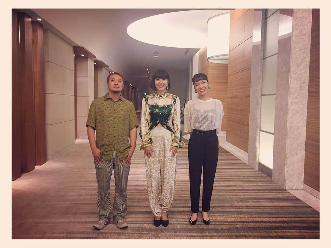 土岐麻子さんのインスタグラム写真 - (土岐麻子Instagram)「TOKYO MUSIC CRUISE！ ザ・プリンスパークタワー東京！ 玉ちゃんとまりえちゃんとトリオでした。 会場の雰囲気も音も良くて、楽しかったな〜〜 第一回目から5年連続皆勤ということで、支配人からクリスタルな盾をいただいてしまいました🏆 今日は出番の後、田島貴男さん、ジルデコのライブを楽しみました。 本当に素晴らしいフェスです。  明日、深夜のチャペルライブにも出ます。」8月16日 22時49分 - tokiasako