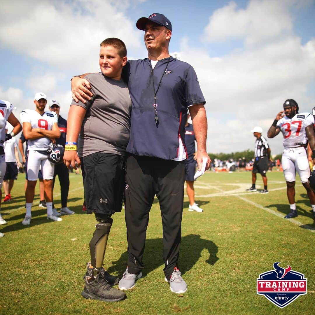 ヒューストン・テキサンズさんのインスタグラム写真 - (ヒューストン・テキサンズInstagram)「Thanks for joining us at practice yesterday, @calder_hodge_qb5! #TexansCamp」8月16日 23時04分 - houstontexans