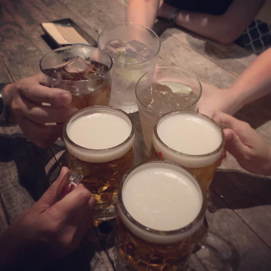 DJ AIKO 62さんのインスタグラム写真 - (DJ AIKO 62Instagram)「乾杯！ #アンチョビバター の #フライドポテト 😍と私は #ビール を #🍺 昨日のライブ後にサクッと飲みでした。楽しかった。 #cheers #beer #frenchfries #funnightout #tokyo #daikanyama #anchovy #乾杯」8月16日 23時18分 - djaiko62
