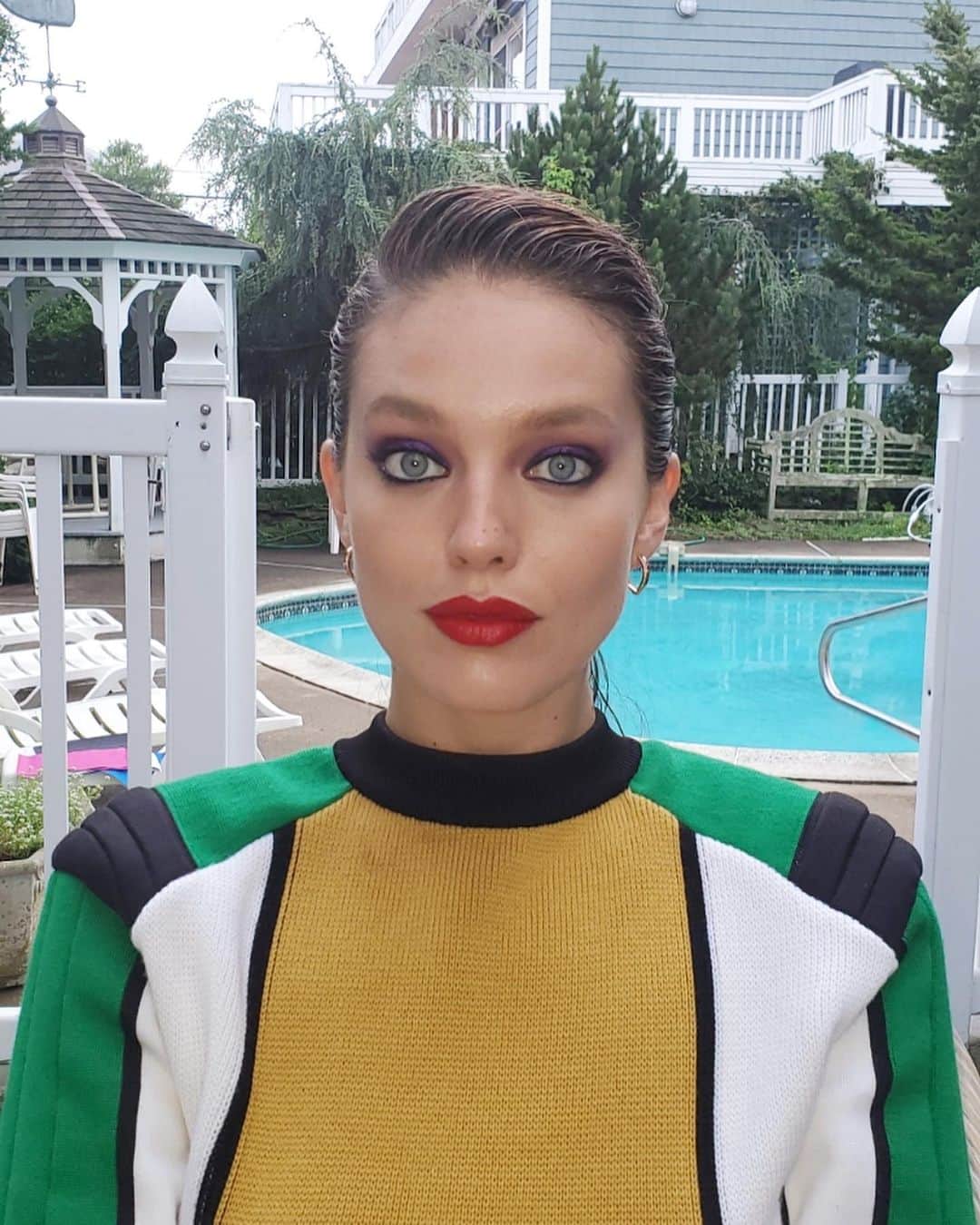 エミリー・DiDonatoのインスタグラム：「Makeup lewks for days 💄📸 coming soon! Which is your fav?」