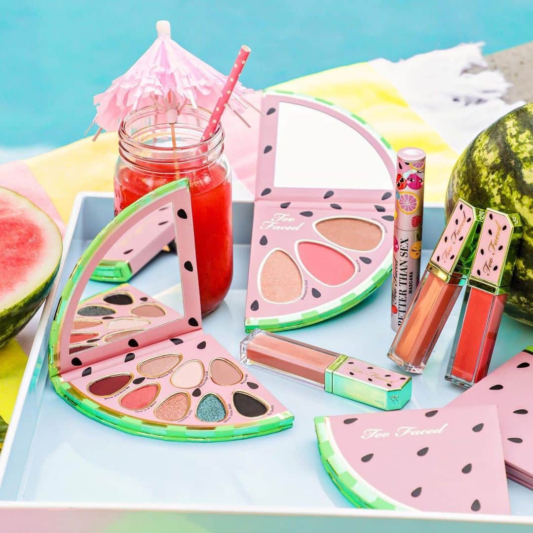 Too Facedさんのインスタグラム写真 - (Too FacedInstagram)「It's watermelon season! 🍉 Head over to @ultabeauty online to shop our NEW Tutti Frutti goodies including our Watermelon Slice Face and Eye Palette and Juicy Fruits Watermelon Lip Gloss in 3 shades! 😉 #toofacedtutti #toofaced」8月17日 0時02分 - toofaced