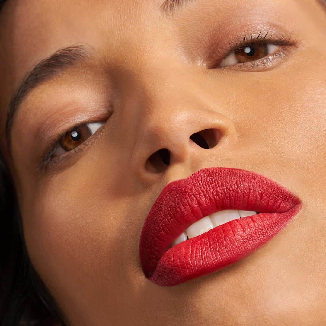 M·A·C Cosmetics UK & Irelandさんのインスタグラム写真 - (M·A·C Cosmetics UK & IrelandInstagram)「A cult your parents won’t freak out about: the relentless Ruby Woo following 💄 Get in on the obsession! Makeup by @mus.emin #MACCosmeticsUK #MACCosmetics #RubyWoo #Lipstick」8月17日 0時09分 - maccosmeticsuk
