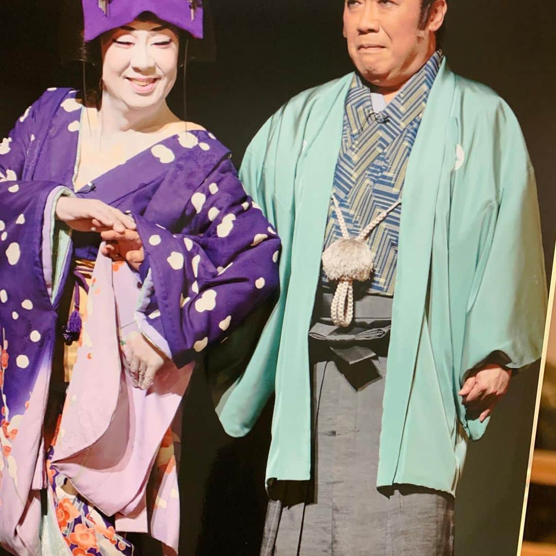 コロッケさんのインスタグラム写真 - (コロッケInstagram)「今大阪の新歌舞伎座で梅沢富美男さんと舞台真っ最中です〜😊🎶 最高に盛り上がってます🤗👍」8月17日 0時17分 - korokke_official