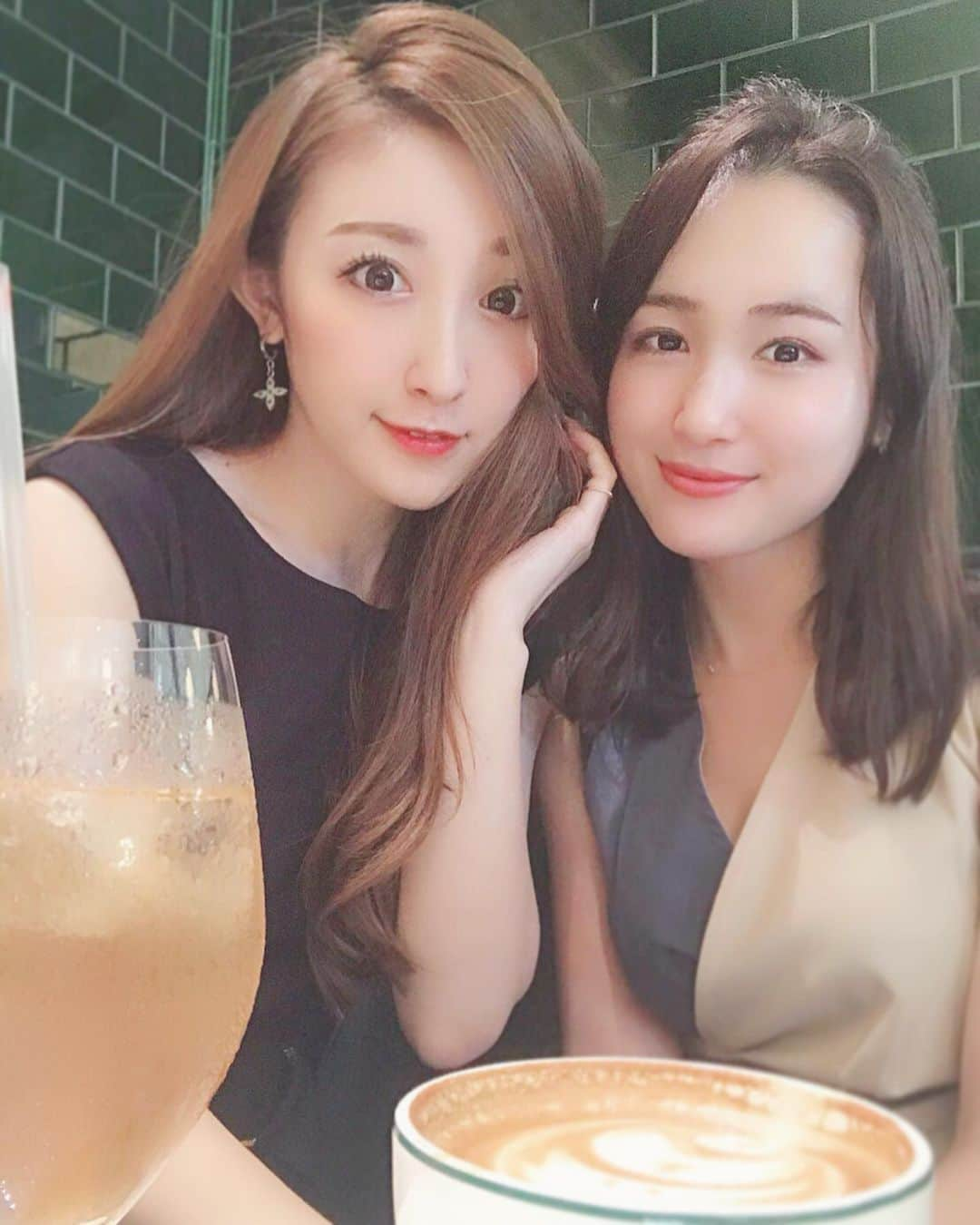 東條恭子さんのインスタグラム写真 - (東條恭子Instagram)「. and about my latest post...❤︎ was with this beautiful girl, Ena🧸💋 . we always love to talk about#FiftyShades 🌹 #vanillaicecreamrelationships 🍨😏🖤 . . . #ralphlauren #ralphscoffee #omotesando #japan #tokyo #tokyogirl #japanese #japanesegirl #elegant #ラルフローレン #ラルフローレンカフェ #表参道 #表参道カフェ #カフェ #カフェ好き #カフェ好きな人と繋がりたい #カフェ好きさんと繋がりたい #カフェ好きと繋がりたい #お気に入りカフェ #ラルフズコーヒー」8月17日 0時32分 - kyoko_tojo