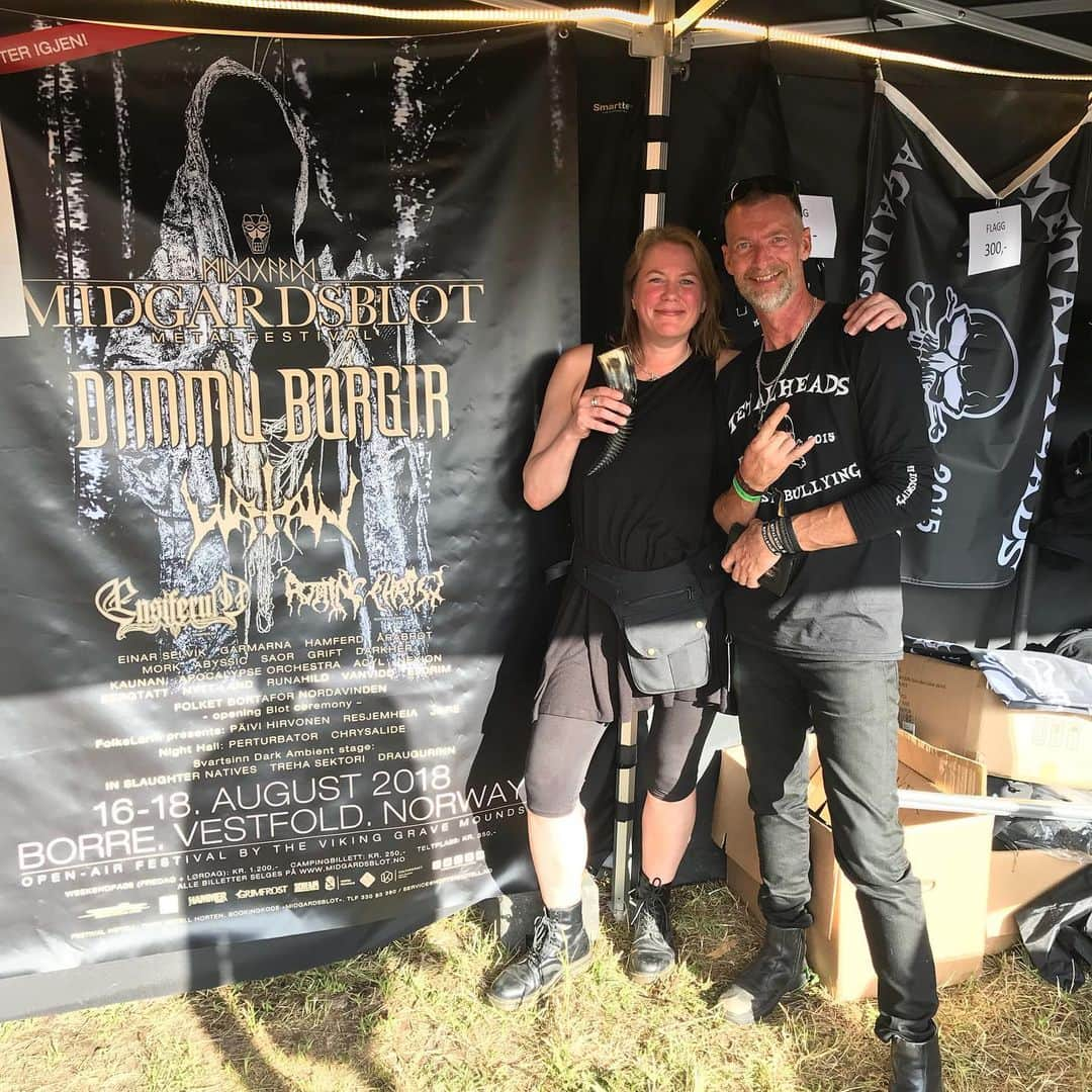 METAL HAMMERさんのインスタグラム写真 - (METAL HAMMERInstagram)「@midgardsblot are auctioning last year’s gigantic poster off in aid of @metalheads_against_bullying  If you are at this year’s ‘blot head over to the Metalheads Against Bullying stand for your chance to win! Bidding starts at 1500NOK!」8月17日 0時42分 - metalhammeruk