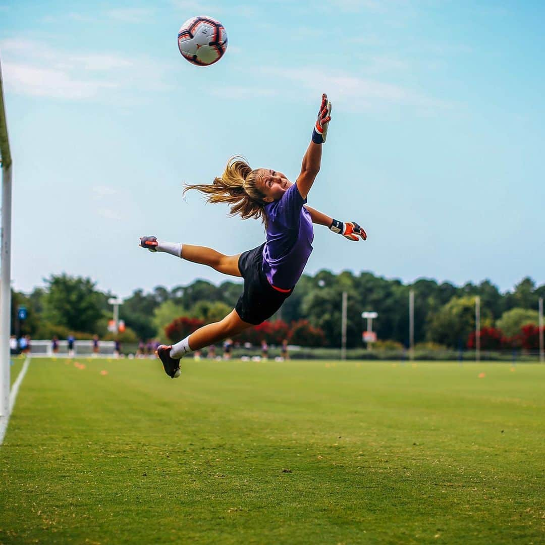 マンチェスター・シティFCさんのインスタグラム写真 - (マンチェスター・シティFCInstagram)「👐 @ellieroebuck_ 👐 #mancity」8月17日 0時53分 - mancity