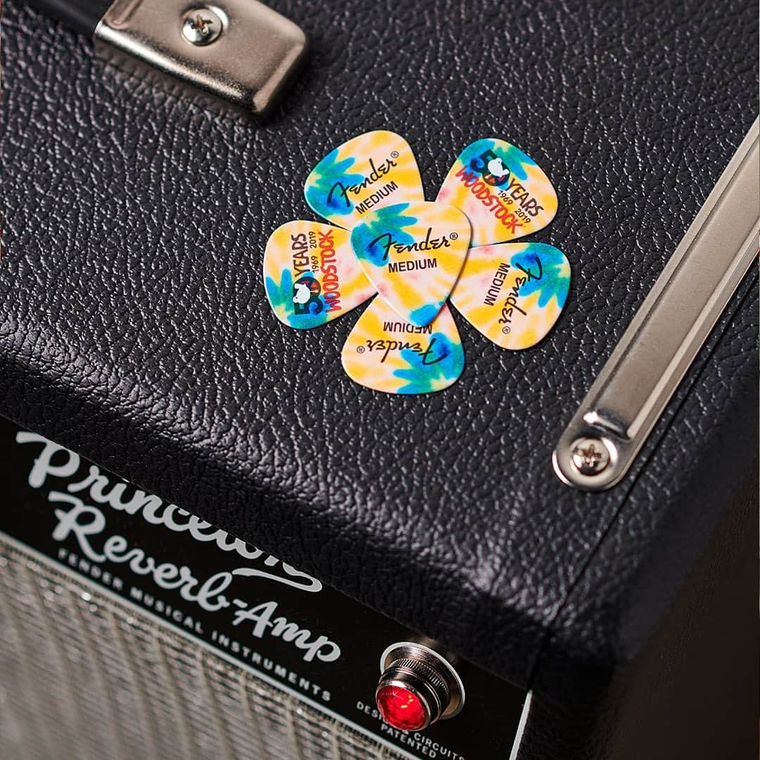 Fender Guitarさんのインスタグラム写真 - (Fender GuitarInstagram)「Introducing the Fender Festival Accessories Collection—cables, straps and picks designed to stand out with Fender style while offering top-notch performance. Crafted using unique colors and materials, such as hemp and suede fringe, this collection also includes our officially licensed #Woodstock straps and picks to commemorate the 50th anniversary of the iconic music festival. Learn more via link in bio!」8月17日 1時02分 - fender