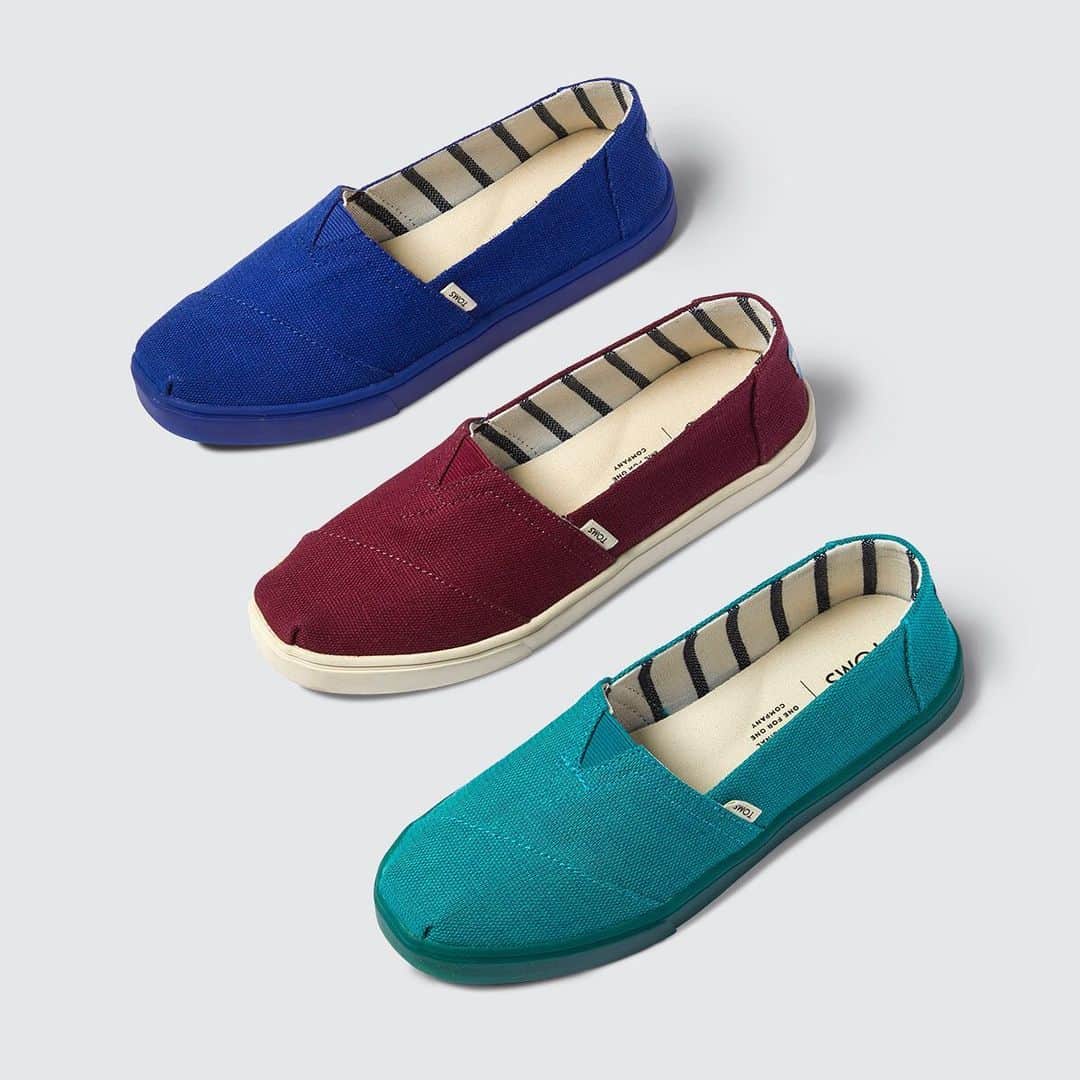 トムズシューズのインスタグラム：「Top to bottom: Indigo Blue, Raisin, and Green Lake. Got a fave?⁠⠀」