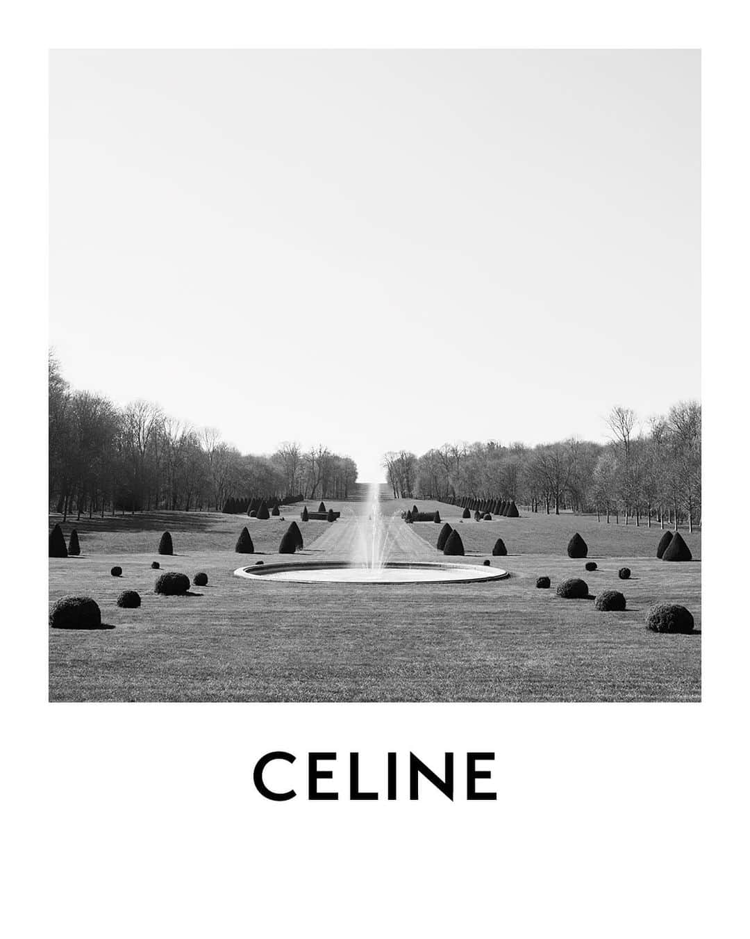 Celineさんのインスタグラム写真 - (CelineInstagram)「THE 16 COLLECTION CELINE WOMEN WINTER 19  AVAILABLE IN STORE AND CELINE.COM AUGUST 19TH ⠀⠀⠀⠀⠀⠀ #CELINEBYHEDISLIMANE」8月17日 1時21分 - celine
