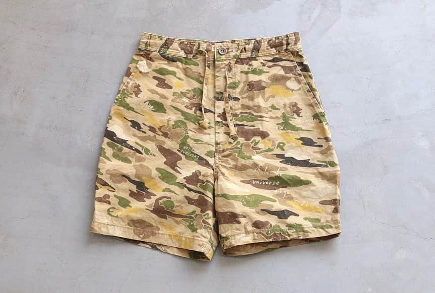 wonder_mountain_irieさんのインスタグラム写真 - (wonder_mountain_irieInstagram)「_ Porter Classic / ポータークラシック "HIPPIE CAMO SHORTS" ￥30,240- _ 〈online store / @digital_mountain〉 https://www.digital-mountain.net/shopdetail/000000009511/ _ 【オンラインストア#DigitalMountain へのご注文】 *24時間受付 *15時までのご注文で即日発送 *1万円以上ご購入で送料無料 tel：084-973-8204 _ We can send your order overseas. Accepted payment method is by PayPal or credit card only. (AMEX is not accepted)  Ordering procedure details can be found here. >>http://www.digital-mountain.net/html/page56.html _ #PorterClassic #ポータークラシック  jacket→ #nigelcabourn ￥49,680- _ 本店：#WonderMountain  blog>> http://wm.digital-mountain.info _ 〒720-0044  広島県福山市笠岡町4-18  JR 「#福山駅」より徒歩10分 (12:00 - 19:00 水曜定休) #ワンダーマウンテン #japan #hiroshima #福山 #福山市 #尾道 #倉敷 #鞆の浦 近く _ 系列店：@hacbywondermountain _」8月17日 10時48分 - wonder_mountain_