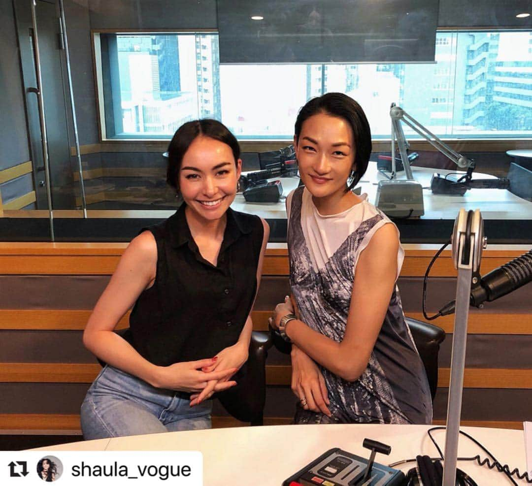 InterFM897さんのインスタグラム写真 - (InterFM897Instagram)「2pm- Ao presents Oshare Life  DJ: Shaula GUEST: 冨永愛  #Repost @shaula_vogue ・・・ 冨永愛さん。強くて、優しくて、かっこよかった。怒りは強さに変えられる。 今日２時からinterfm89.7 で OSHARE LIFE 聞いてね。 Sat down with Ai Tominaga, one of the most prominent Japanese fashion models in the world. Turn your anger into power.  Every Saturday on Interfm89.7 from 2pm @ai_tominaga_official  #aitominaga #fashion #model #冨永愛 #オシャレ897」8月17日 11時59分 - interfm897