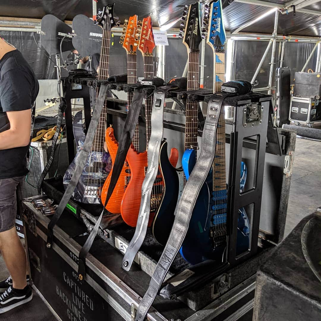 ハーマン・リさんのインスタグラム写真 - (ハーマン・リInstagram)「Make your pick: @ibanezofficial EGEN18 in Dragon's Blood, matt or gloss? 30 frets RG, RG770DX, @espguitars Reaching Into Infinity custom bass? . . #dragonforce #hermanli #guitar #guitars #guitarsolo #ibanez #dimarzio #espguitars #guitarcollector #guitarcollection」8月17日 12時04分 - hermanli