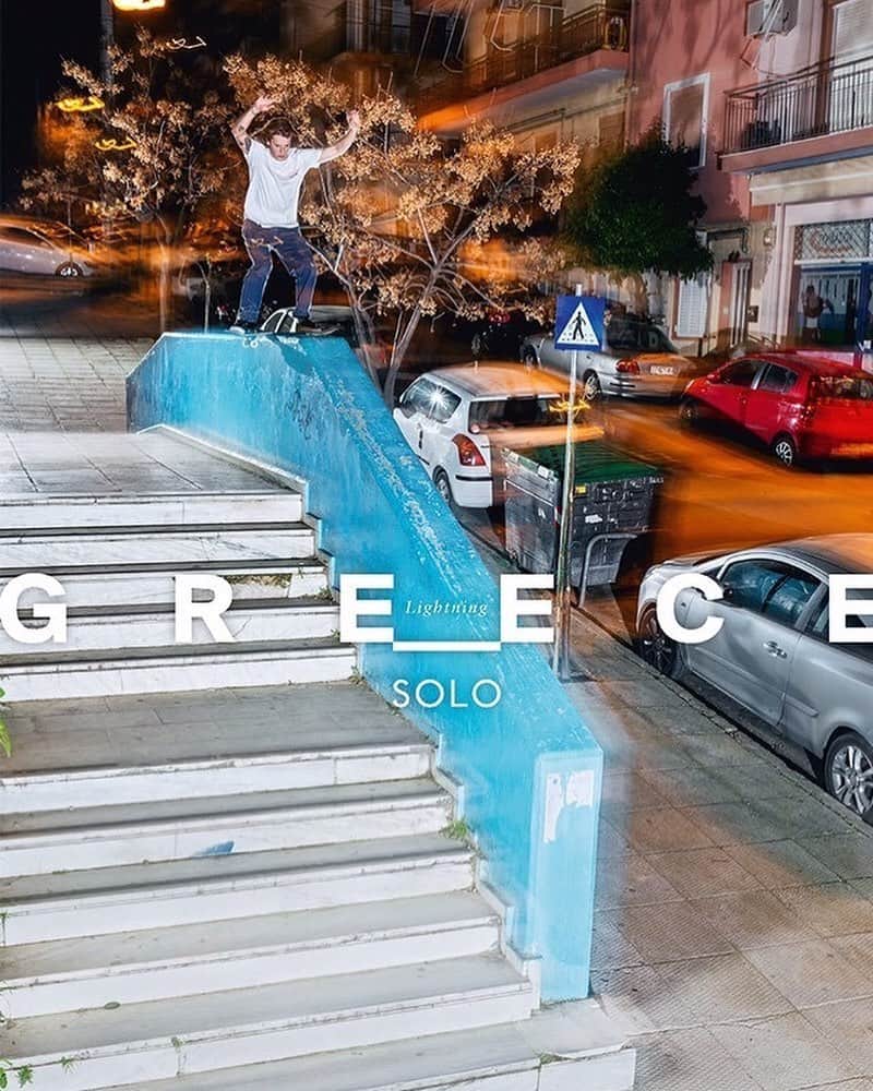 Vans Skateさんのインスタグラム写真 - (Vans SkateInstagram)「Hats off to Belgian berserker @AxelCrusher for scoring the cover of the Greece Lightning special edition @SoloSkateMag. The @Vans_Europe crew signed up for a tour article but killed it so hard they had to have an entire issue all to themselves! Grab a copy in skate shops or at soloskatemag.com (direct link in story). 📸: @DVLPhoto.」8月17日 3時15分 - vansskate