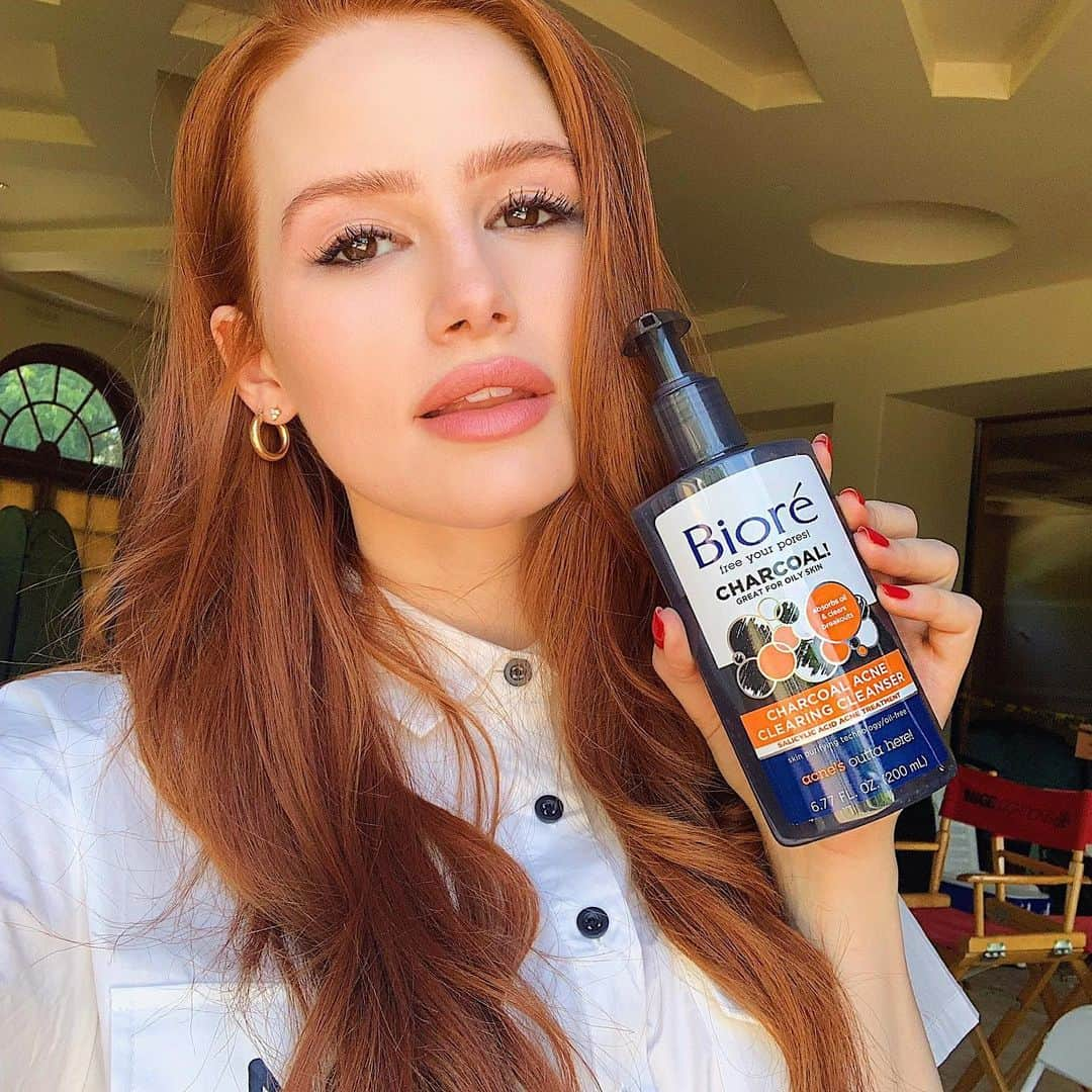 マデライン・ペッチさんのインスタグラム写真 - (マデライン・ペッチInstagram)「2 days till clearer skin because who has time for acne. @bioreus #bioreambassador」8月17日 4時17分 - madelame