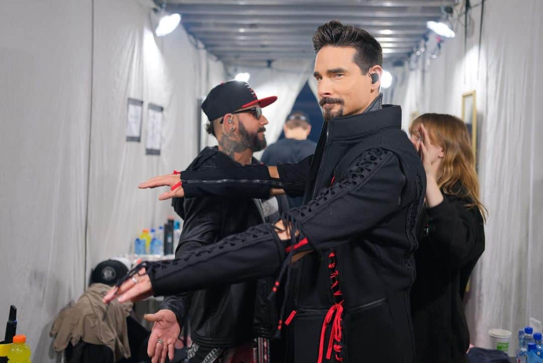 backstreetboysさんのインスタグラム写真 - (backstreetboysInstagram)「Brooklyn you really know how to turn up the heat. Wow! #BSBNYC #DNAWorldTour」8月17日 4時30分 - backstreetboys