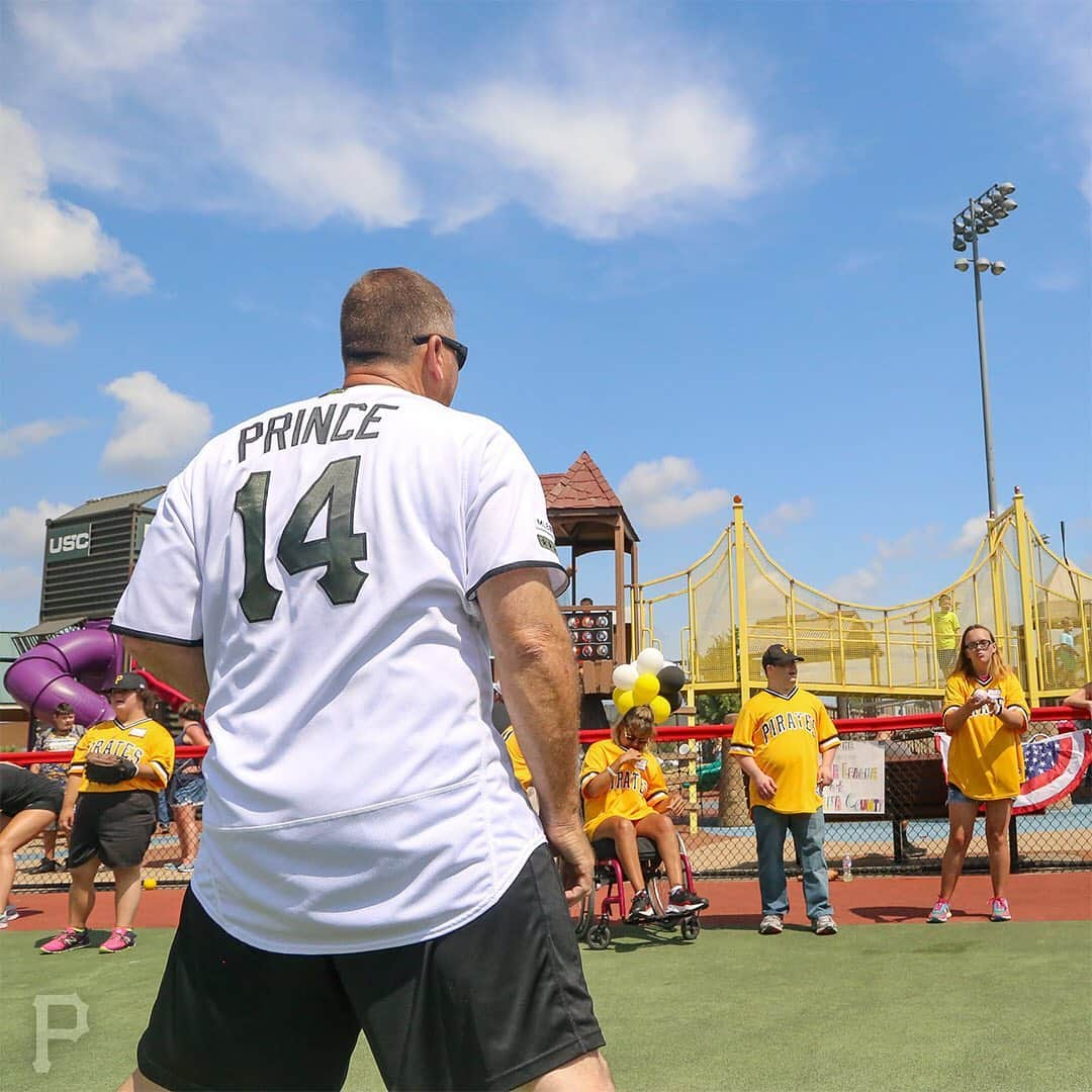 ピッツバーグ・パイレーツさんのインスタグラム写真 - (ピッツバーグ・パイレーツInstagram)「We hosted a special Miracle League Fantasy Camp today at the Miracle League of the South Hills!」8月17日 4時32分 - pittsburghpirates