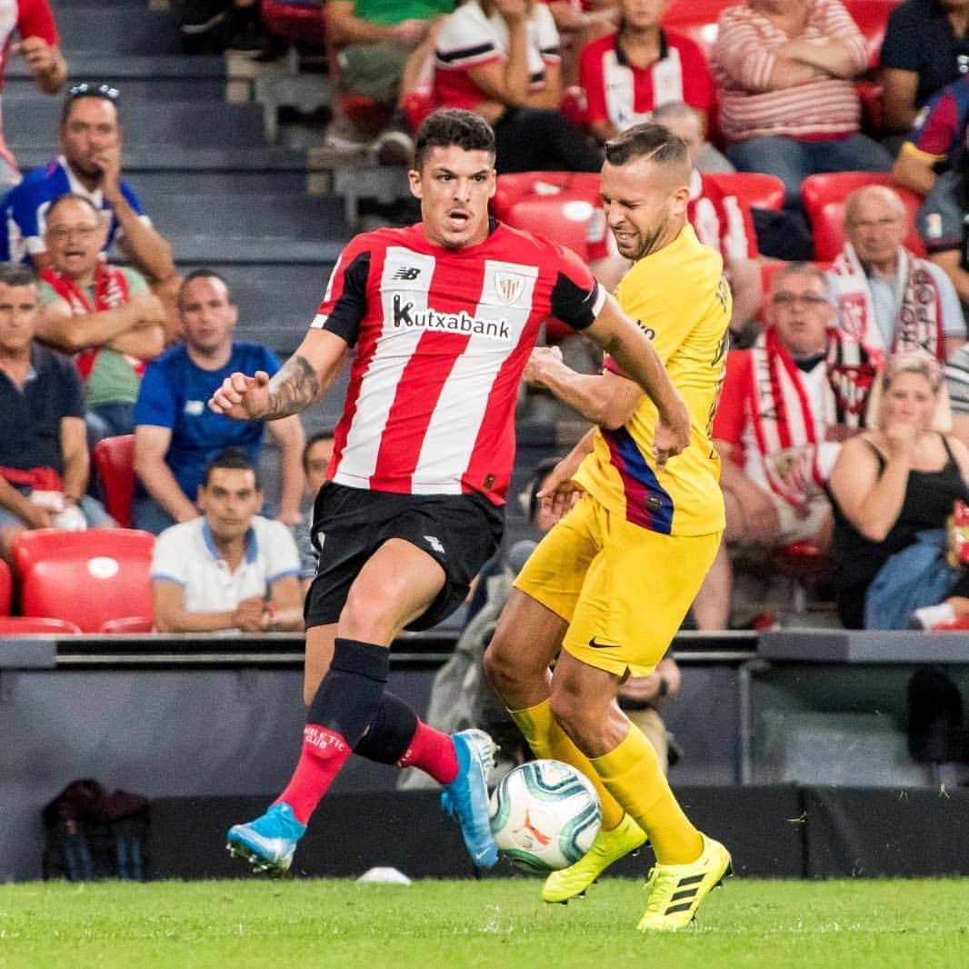 アスレティック・ビルバオさんのインスタグラム写真 - (アスレティック・ビルバオInstagram)「0⃣-0⃣ en San Mamés. Goazen Athletic ‼ 🔴⚪🦁 #AthleticBarça」8月17日 5時11分 - athleticclub