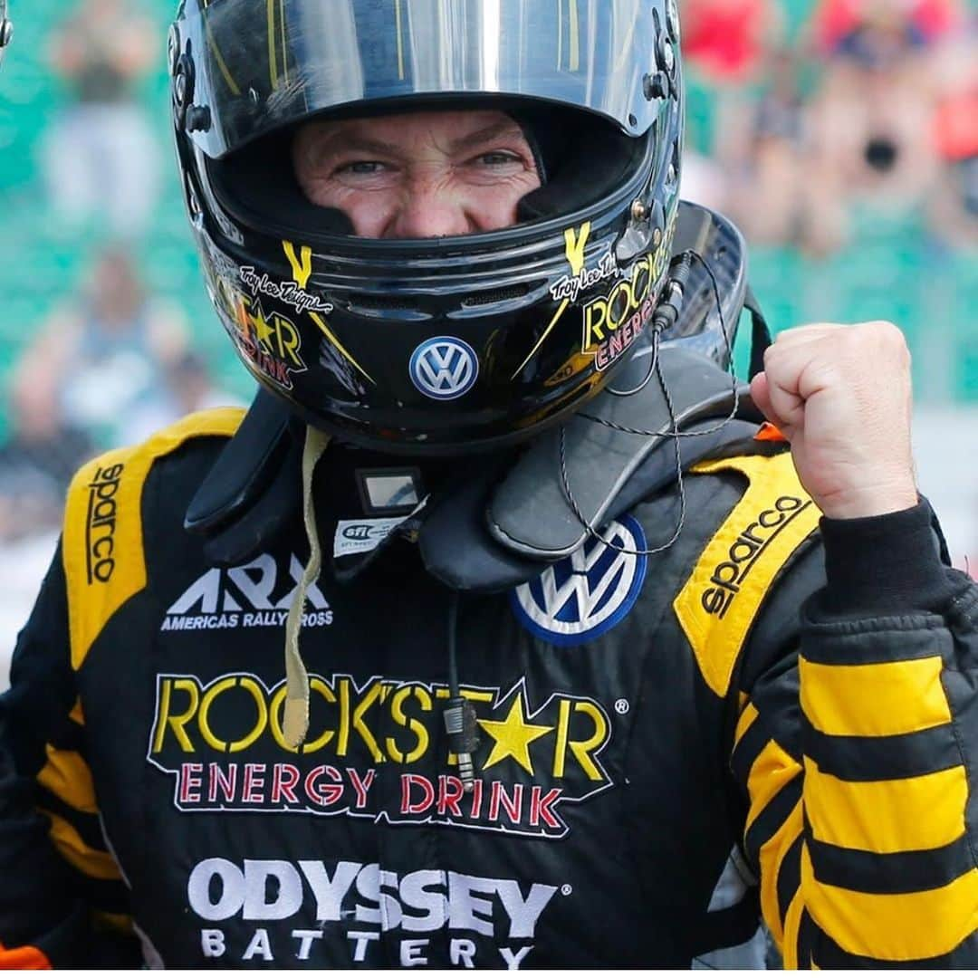 タナー・フォウストさんのインスタグラム写真 - (タナー・フォウストInstagram)「Repost @odysseybattery... That #FridayFeeling cruising into the weekend knowing that it's #NitroWorldGames! Good luck to @tannerfoust who is powered by #OdysseyBattery in the Nitro RallyCross! 💪」8月17日 5時13分 - tannerfoust