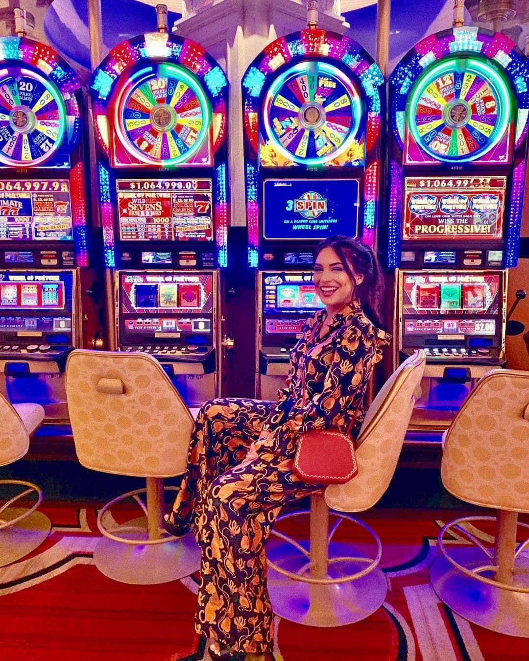 Ana Brenda Contrerasのインスタグラム：「We had a delightful week in Vegas filled with class and moderation 😂@vegas @wynnlasvegas 🎰✨」