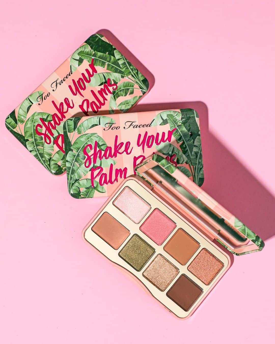 Too Facedさんのインスタグラム写真 - (Too FacedInstagram)「Smell like a Peaches & Cream vacation dream! 🌴 Our Shake Your Palm Palms Eye Shadow Palette is infused with peach and sweet fig milk. 🍑 Available @sephora_spain! #tfpeachesandcream #toofaced」8月17日 6時01分 - toofaced