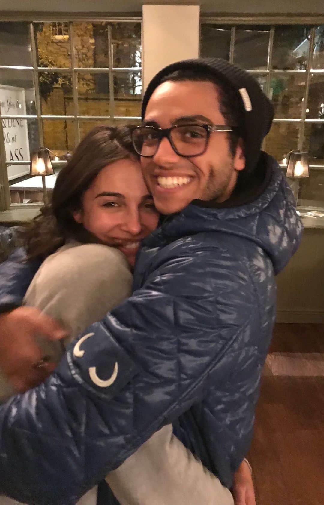 メナ・マスードのインスタグラム：「Way back when we were filming #Aladdin, Nay and I took some time out to talk about our experiences. It was such a massive movie for both of us, sometimes we just had to take a step back to soak it all in. Stay tuned for more of these! @naomigscott」