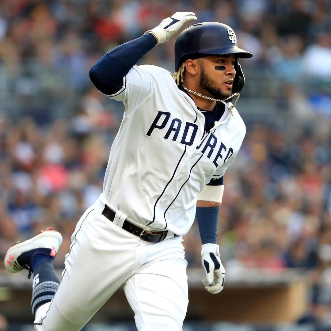 MLBさんのインスタグラム写真 - (MLBInstagram)「Fernando Tatis Jr. is "most likely" done for the season, according to Padres manager Andy Green.」8月17日 6時22分 - mlb