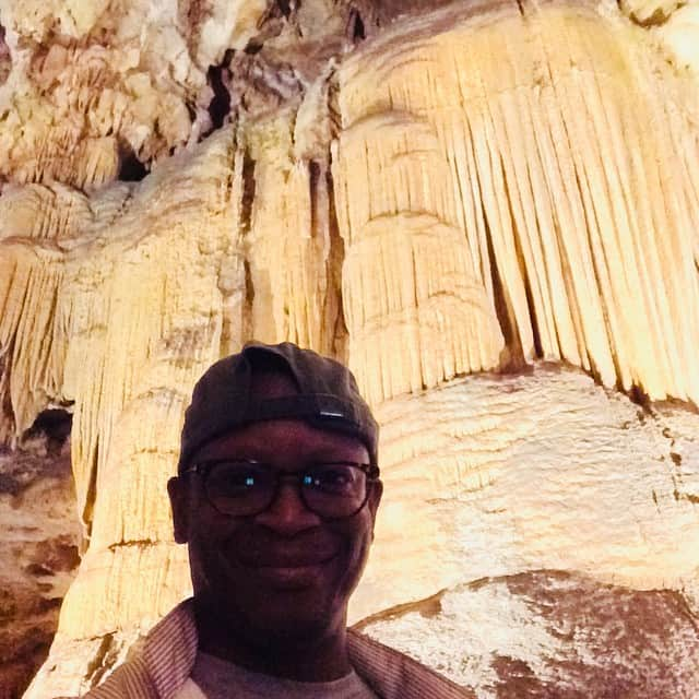 ラリー・ギリアード・Jrさんのインスタグラム写真 - (ラリー・ギリアード・JrInstagram)「Planet Earth is incredible! I left the surface to explore 3 underground caverns yesterday! Skyline, Luray & Shenandoah! All were exciting, but The Luray Caverns is something to behold! It’s the largest on the east coast and 3rd largest in the country! Once again too many pics to post! @luraycaverns @skylinecaverns @shenandoahcaverns #explore #summertimefun #virginia #adventureporuno #2019」8月17日 6時58分 - thereallgjr