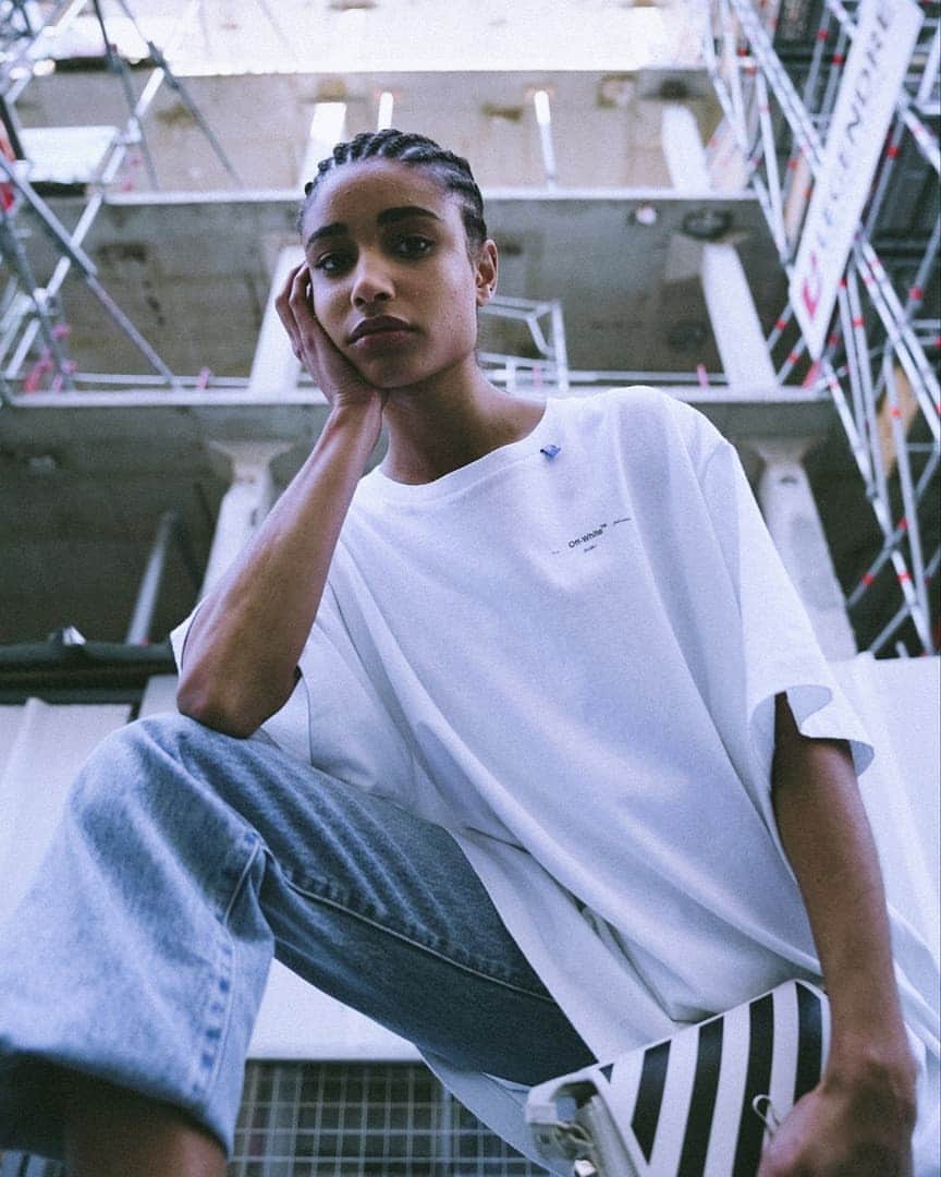 OFF-WHITE C/O VIRGIL ABLOHさんのインスタグラム写真 - (OFF-WHITE C/O VIRGIL ABLOHInstagram)「fw19 women's Off-White™ now available at @off___white__paris photography c/o @chilldays」8月17日 7時00分 - off____white