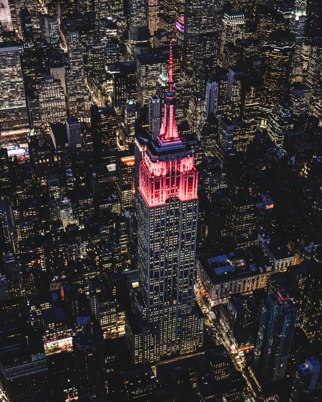 National Geographic Travelさんのインスタグラム写真 - (National Geographic TravelInstagram)「Photo by @renan_ozturk | Absorbing the beating pulse of collective world culture.  I'm not a city person but I always appreciate a trip to the Big Apple and the inspiration it provides. See @renan_ozturk for travel images from around the globe.」8月17日 7時05分 - natgeotravel